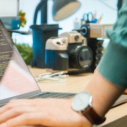 Java Program to Implement Selection Sort